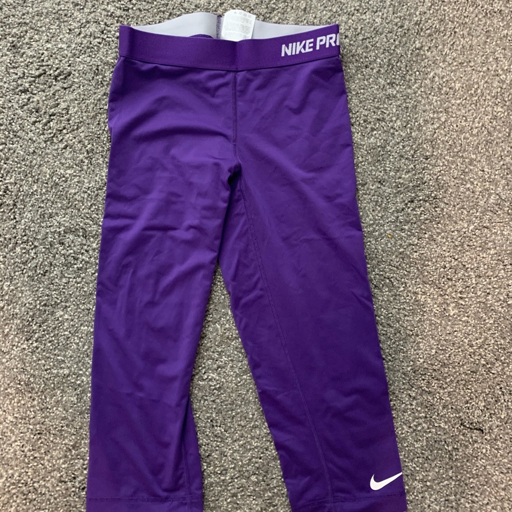 Nike pro cropped leggings
